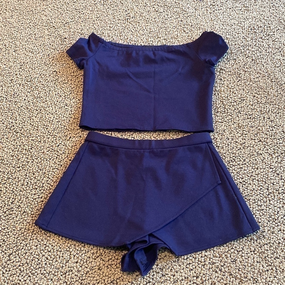 By Debra Navy Blue Skort & Wide Neck Set Size Girls Medium - Like New